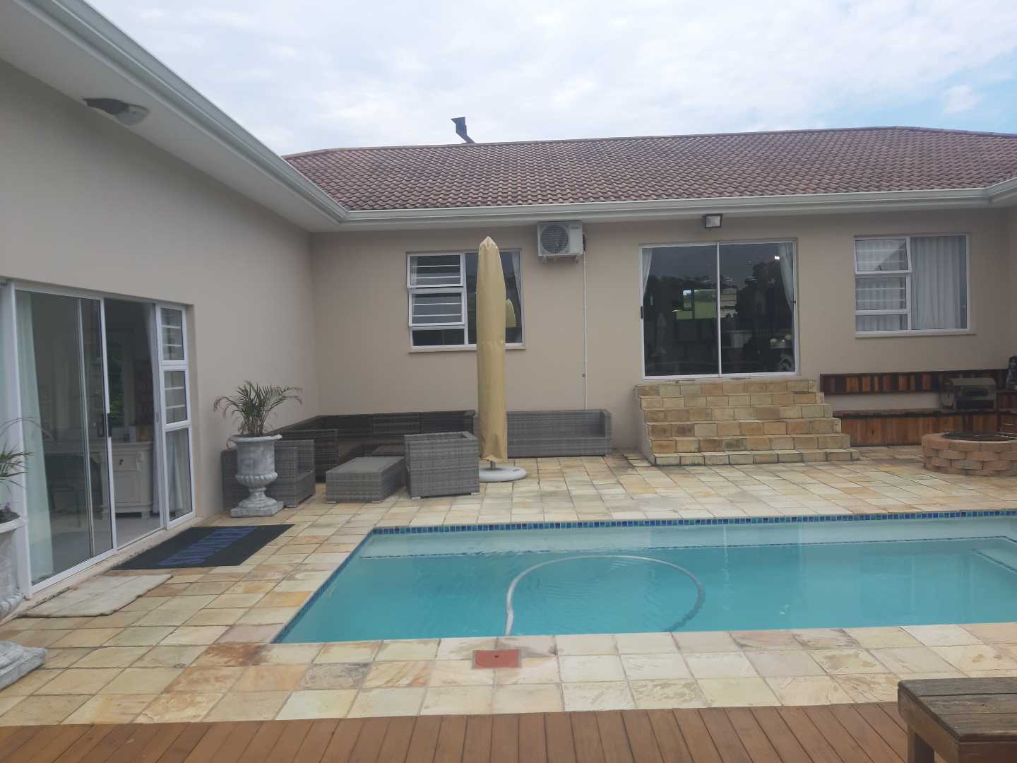 6 Bedroom Property for Sale in East Coast Resorts Eastern Cape